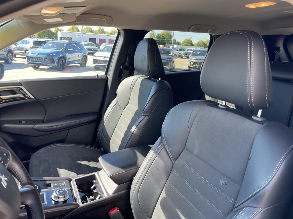 used 2024 Mitsubishi Outlander car, priced at $26,888
