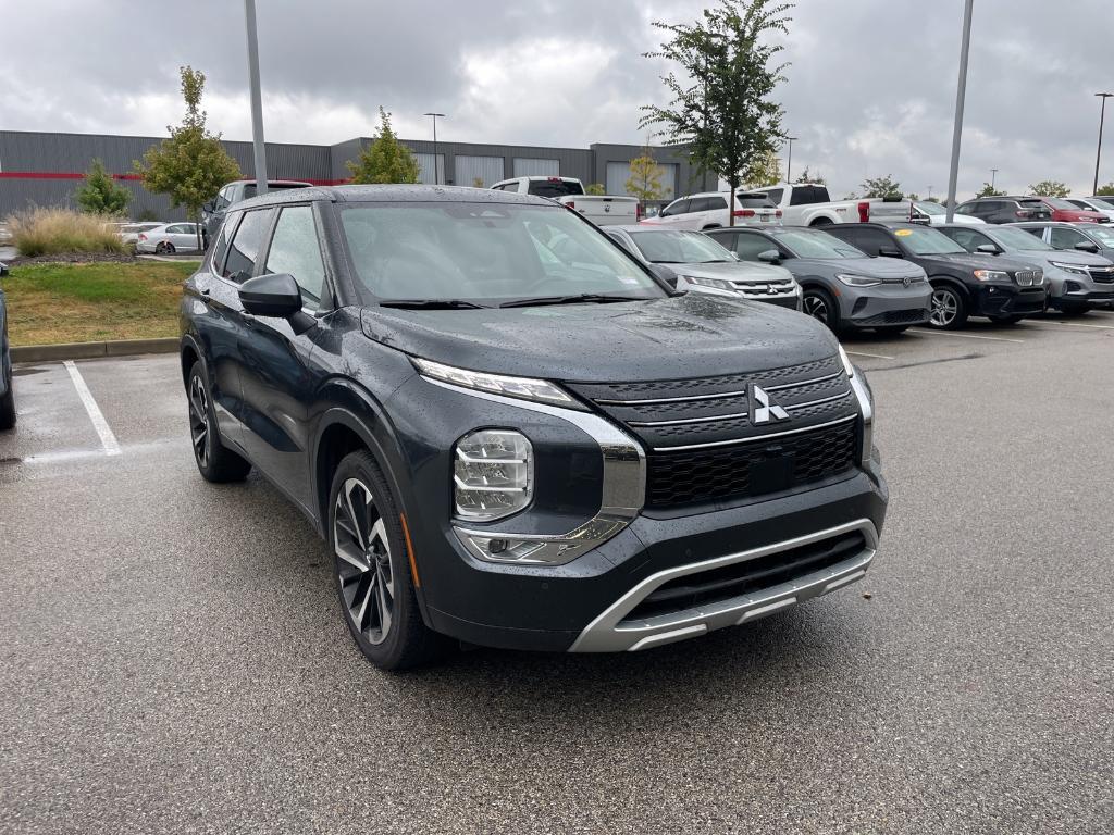 used 2024 Mitsubishi Outlander car, priced at $28,407