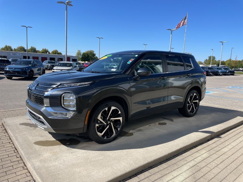 used 2024 Mitsubishi Outlander car, priced at $26,888