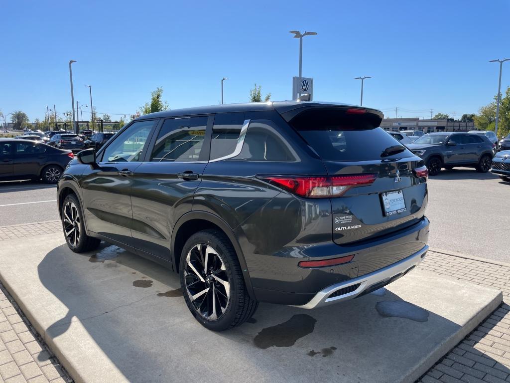 used 2024 Mitsubishi Outlander car, priced at $26,888