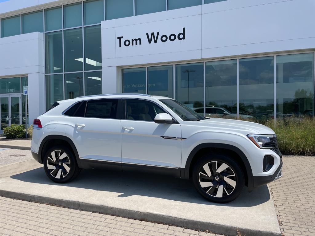 new 2025 Volkswagen Atlas Cross Sport car, priced at $46,026