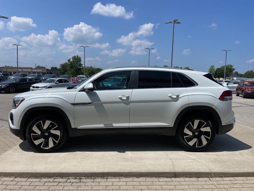 new 2025 Volkswagen Atlas Cross Sport car, priced at $46,026