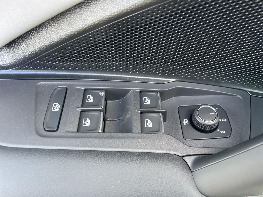 new 2025 Volkswagen Tiguan car, priced at $39,486