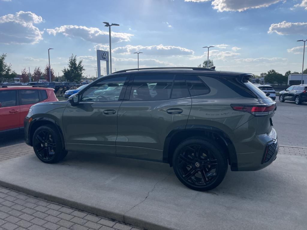 new 2025 Volkswagen Tiguan car, priced at $39,486