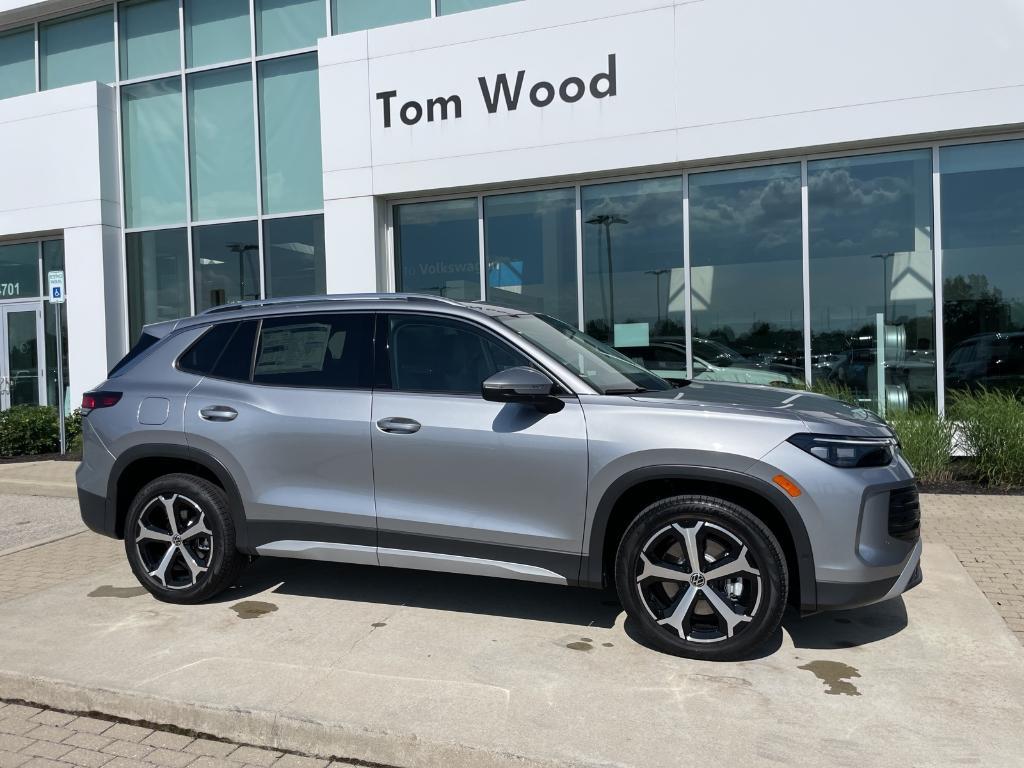 new 2025 Volkswagen Tiguan car, priced at $33,002