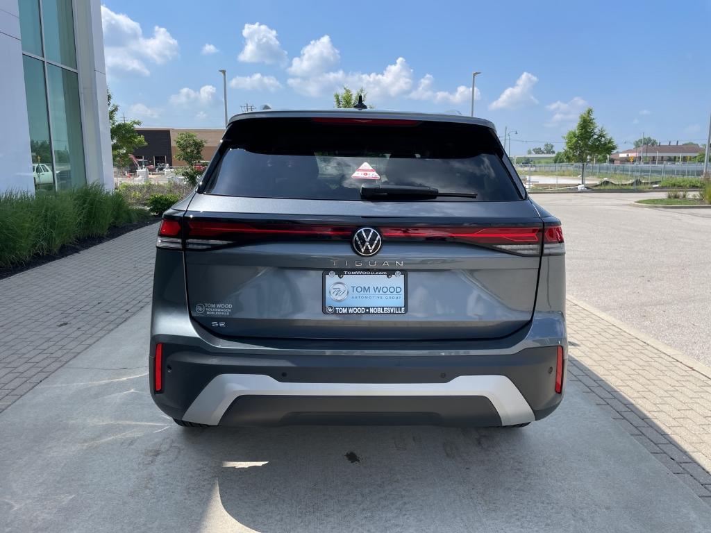 new 2025 Volkswagen Tiguan car, priced at $32,300
