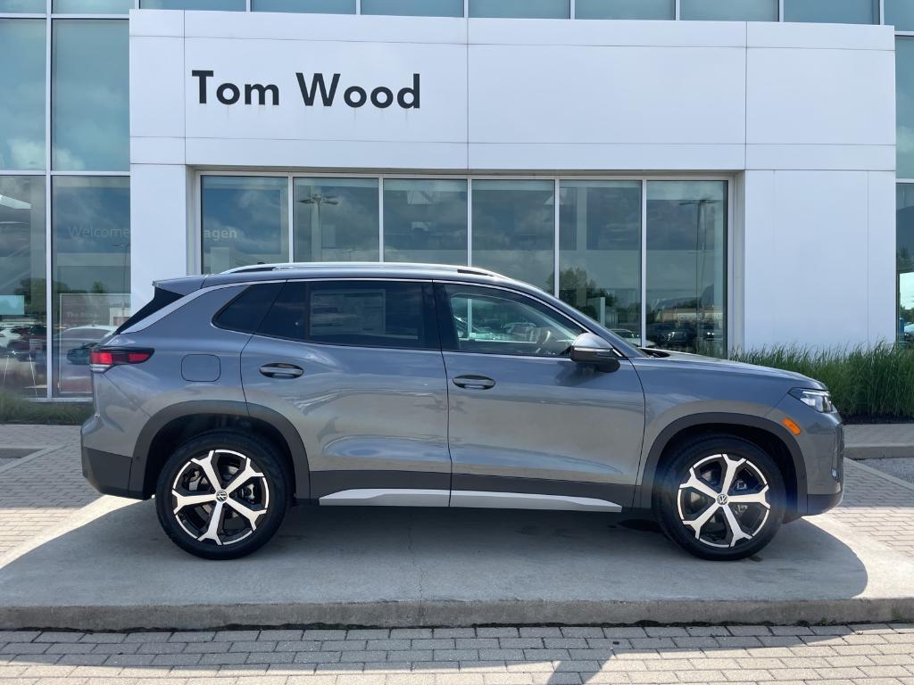 new 2025 Volkswagen Tiguan car, priced at $32,300
