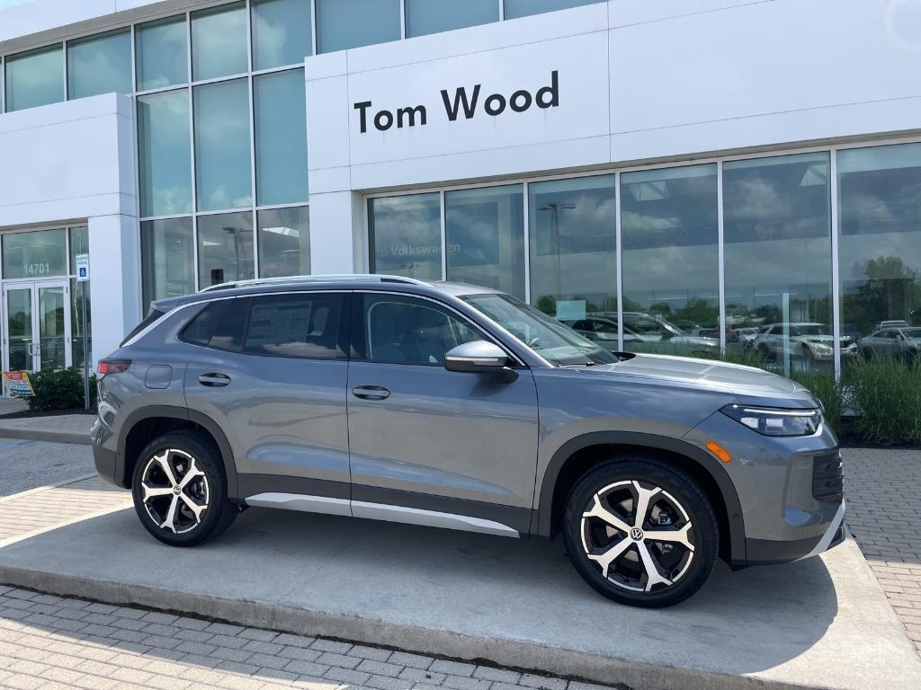new 2025 Volkswagen Tiguan car, priced at $32,300