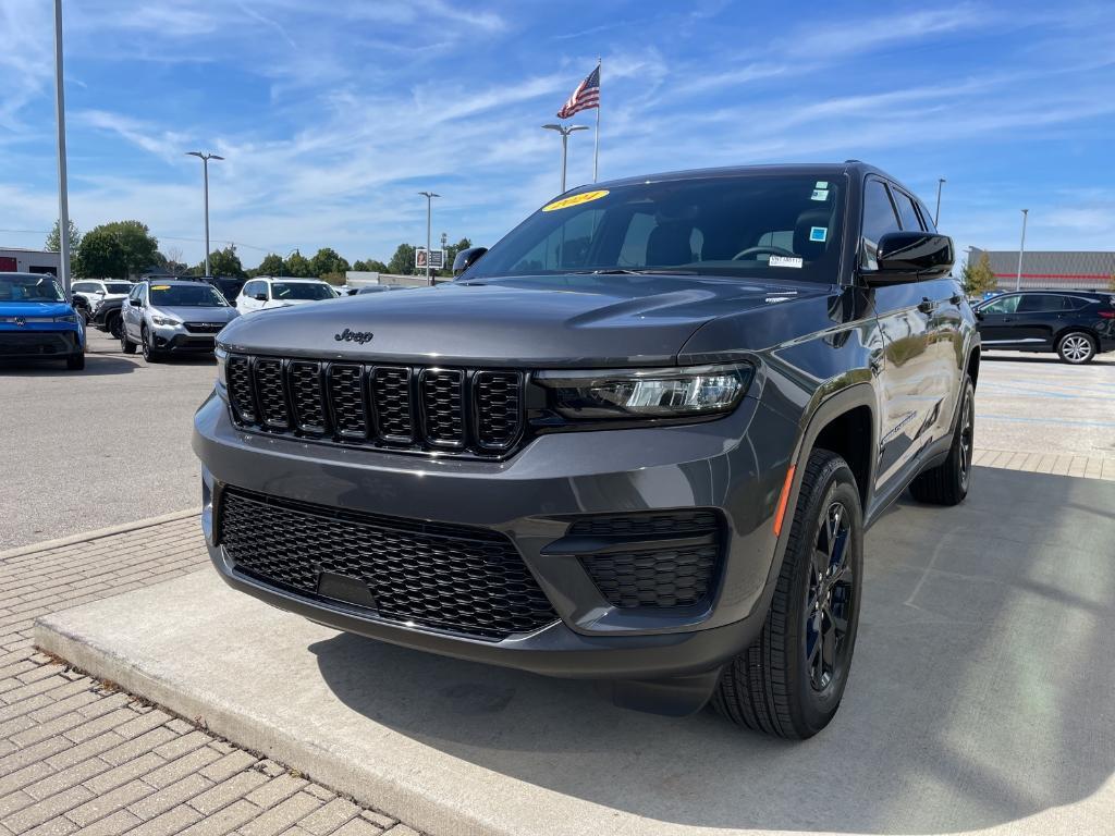 used 2024 Jeep Grand Cherokee car, priced at $39,249