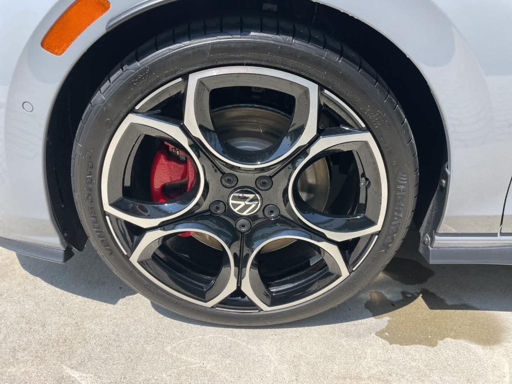 new 2025 Volkswagen Golf GTI car, priced at $40,587