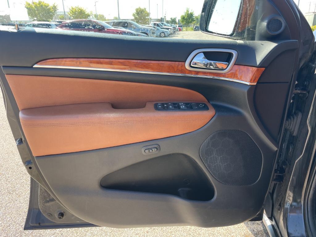 used 2012 Jeep Grand Cherokee car, priced at $12,350