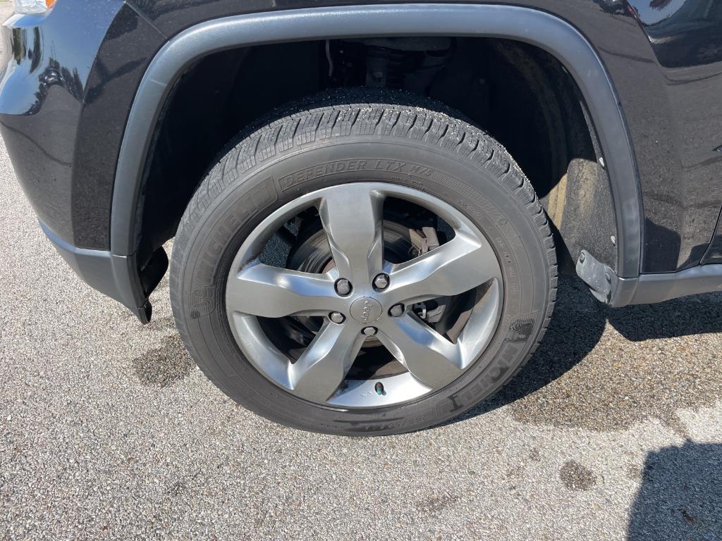 used 2012 Jeep Grand Cherokee car, priced at $12,350