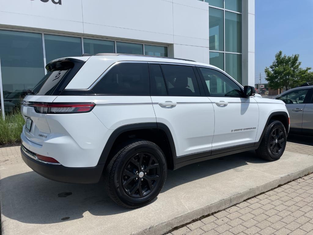 used 2024 Jeep Grand Cherokee car, priced at $37,992