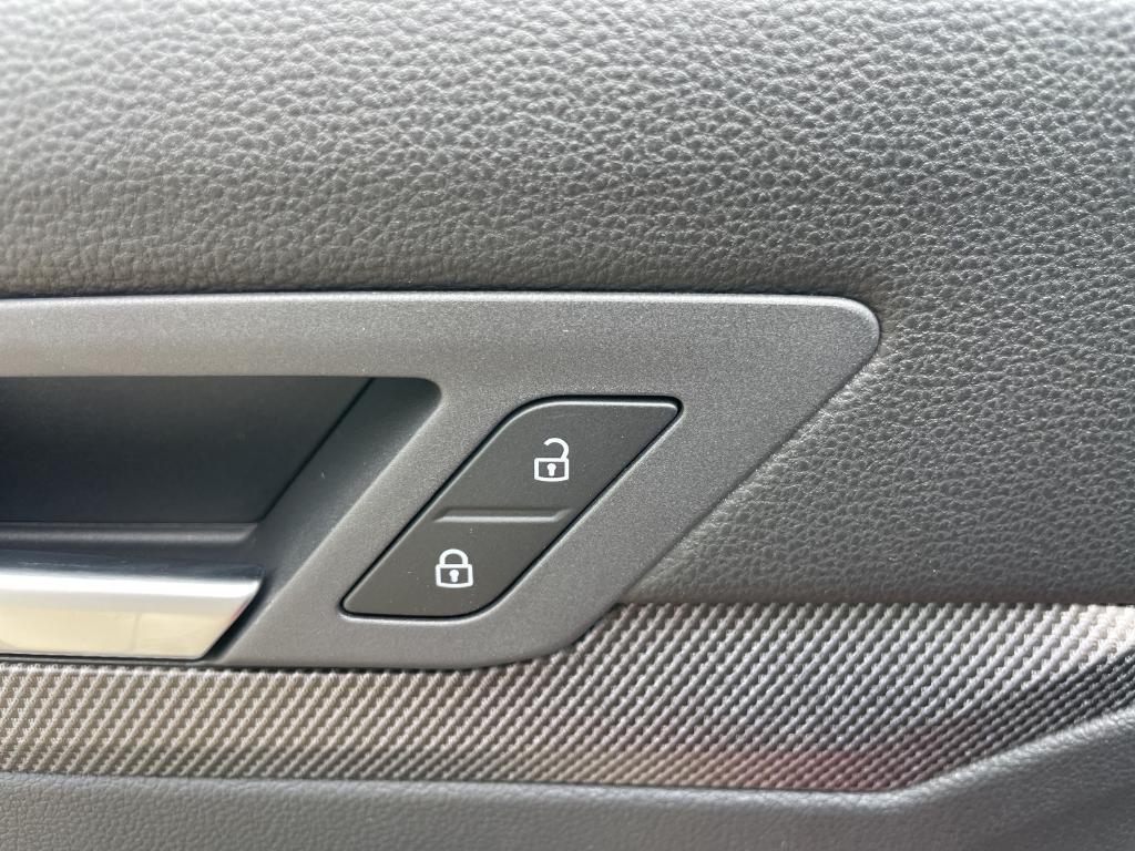 new 2025 Volkswagen Golf GTI car, priced at $38,125