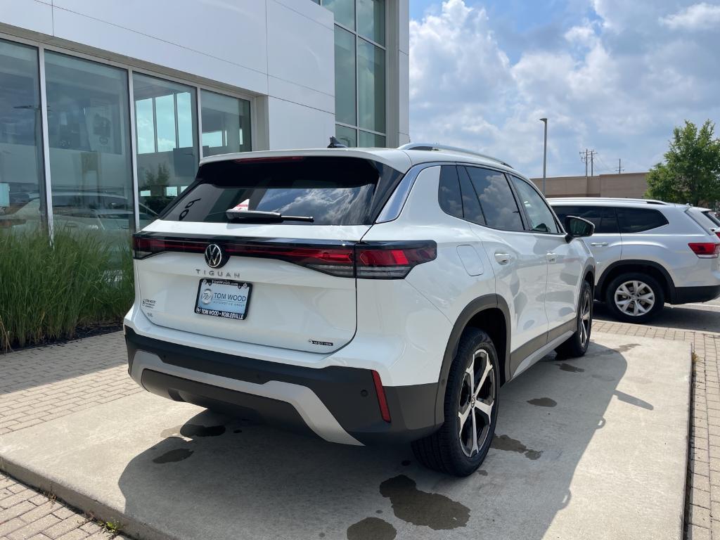 new 2025 Volkswagen Tiguan car, priced at $33,002