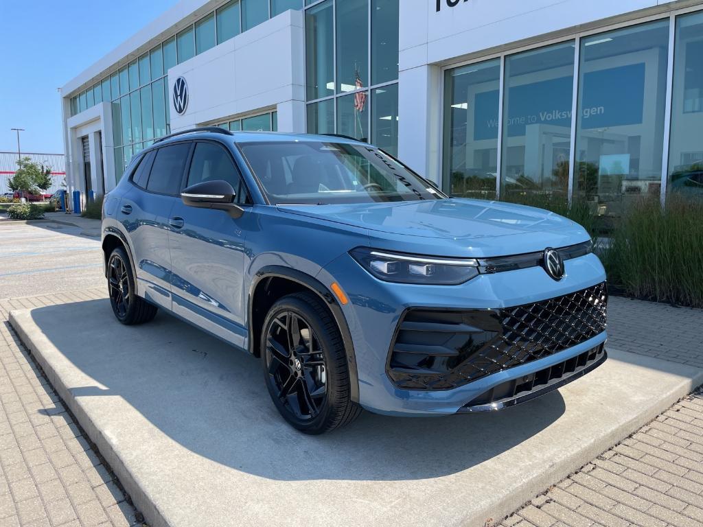 new 2025 Volkswagen Tiguan car, priced at $39,831