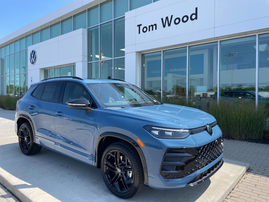 new 2025 Volkswagen Tiguan car, priced at $39,831