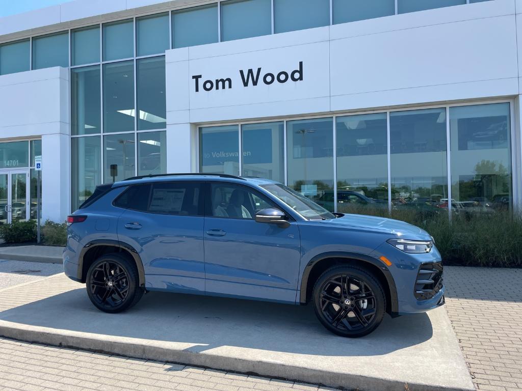 new 2025 Volkswagen Tiguan car, priced at $39,831