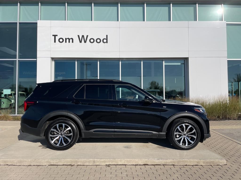 used 2025 Ford Explorer car, priced at $41,692