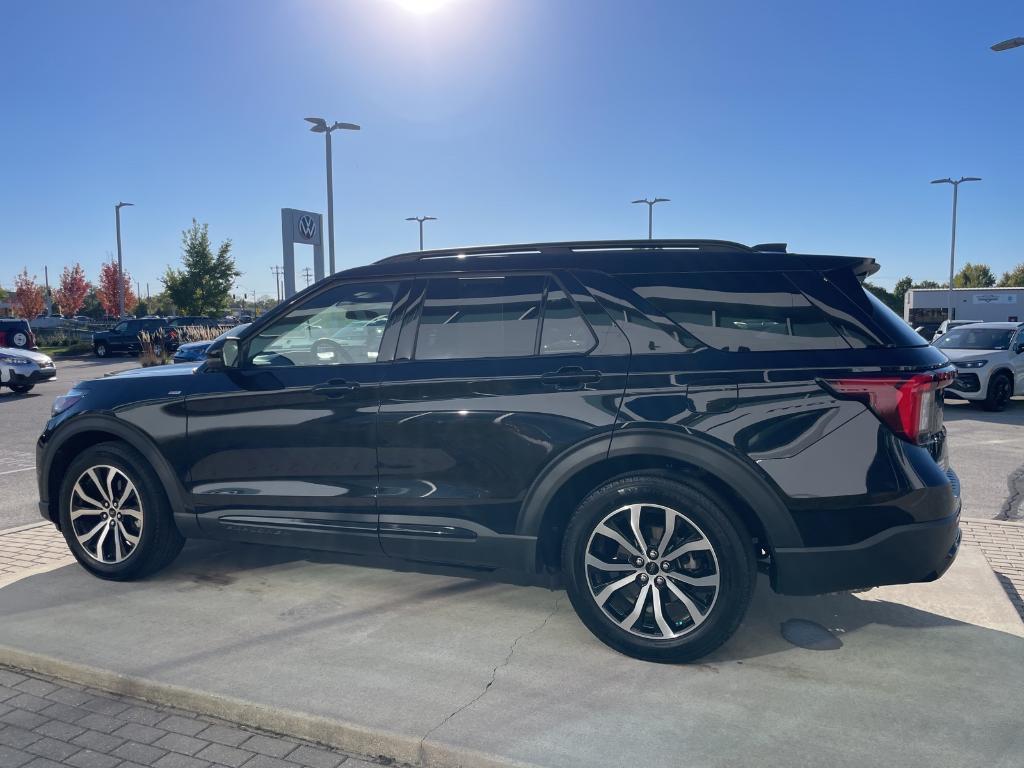 used 2025 Ford Explorer car, priced at $41,692
