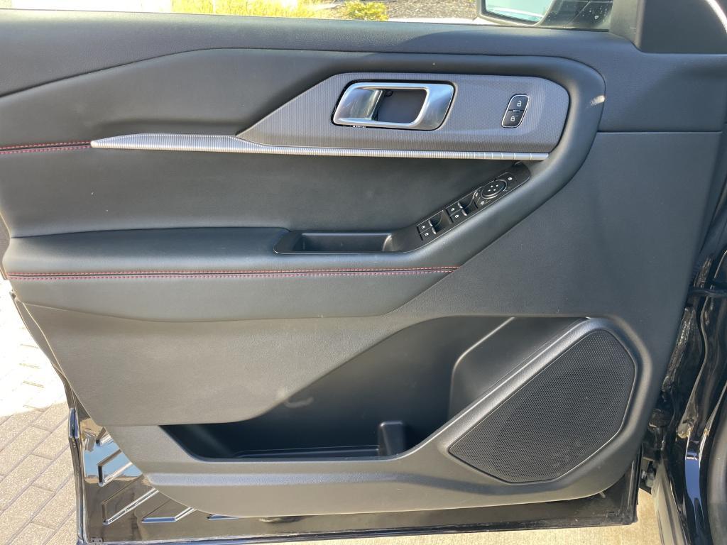 used 2025 Ford Explorer car, priced at $41,692
