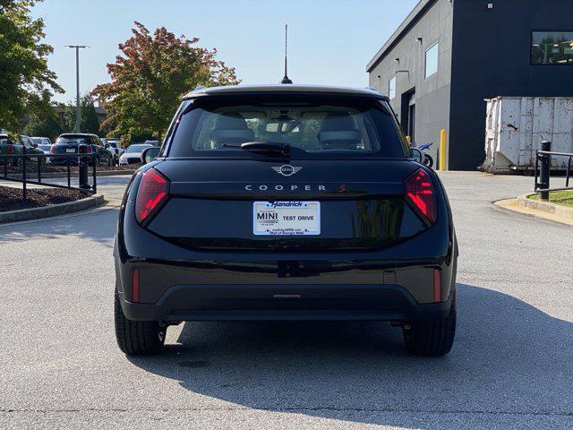 new 2025 MINI Hardtop car, priced at $37,545