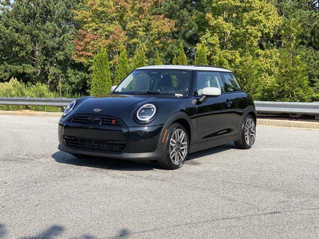 new 2025 MINI Hardtop car, priced at $37,545