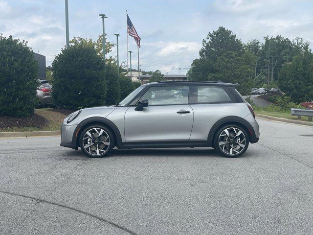 new 2025 MINI Hardtop car, priced at $35,845