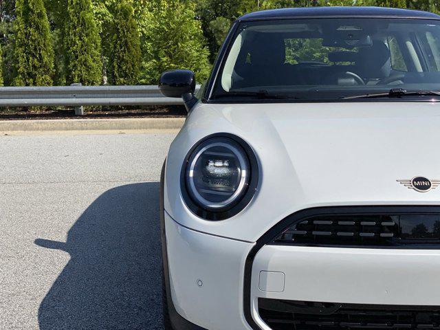 new 2025 MINI Hardtop car, priced at $35,595