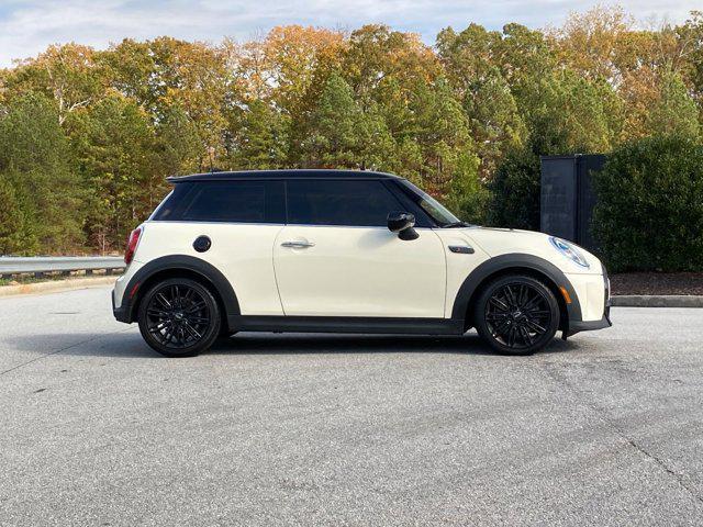 used 2022 MINI Hardtop car, priced at $25,000