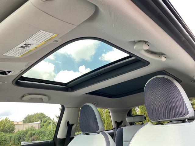 used 2025 MINI Hardtop car, priced at $30,604