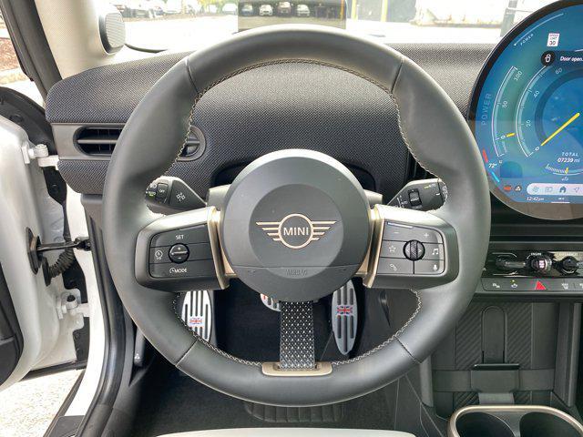 used 2025 MINI Hardtop car, priced at $30,604