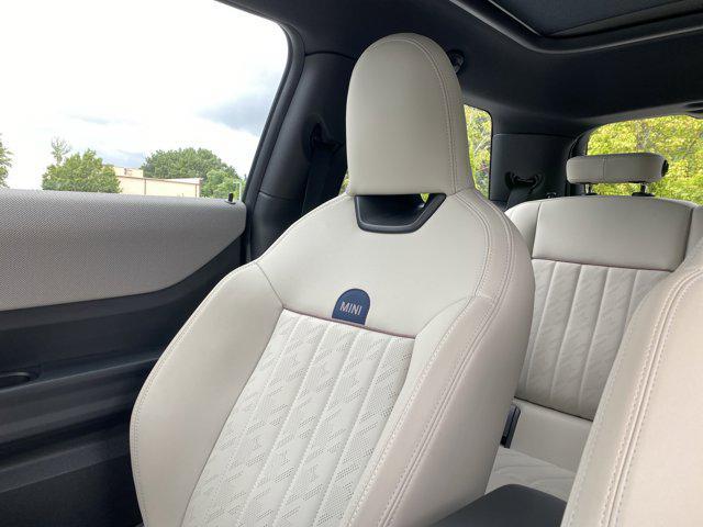 used 2025 MINI Hardtop car, priced at $34,988