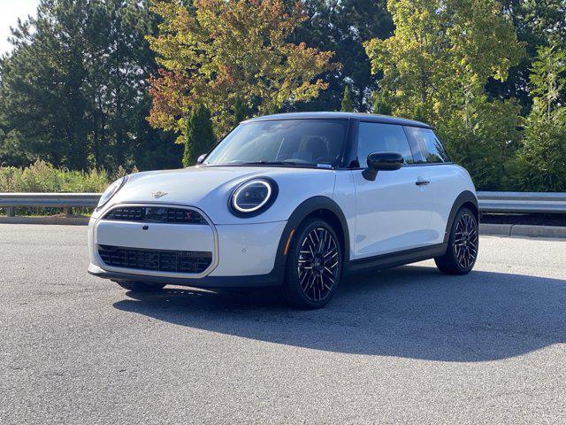 new 2025 MINI Hardtop car, priced at $38,295