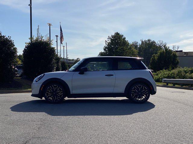 new 2025 MINI Hardtop car, priced at $38,295