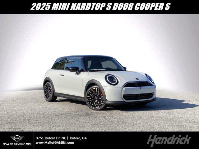 new 2025 MINI Hardtop car, priced at $38,295