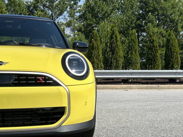 new 2025 MINI Hardtop car, priced at $36,145