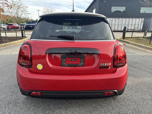 used 2024 MINI Hardtop car, priced at $25,000