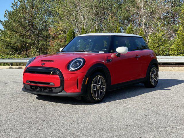 used 2024 MINI Hardtop car, priced at $25,000