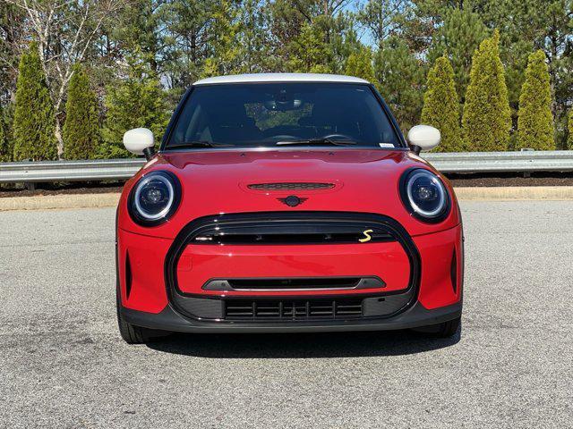 used 2024 MINI Hardtop car, priced at $25,000