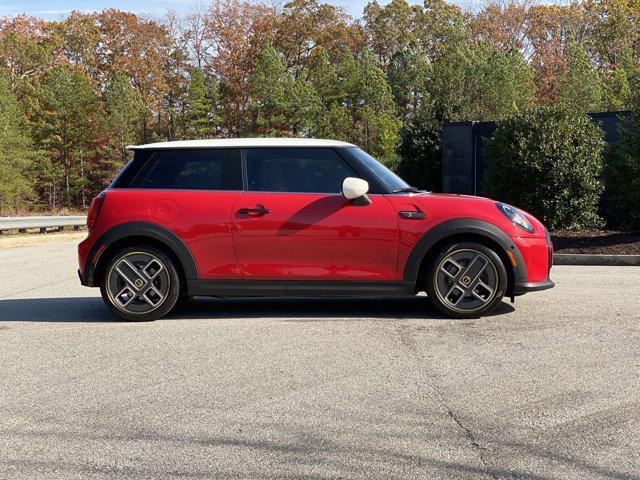 used 2024 MINI Hardtop car, priced at $25,000