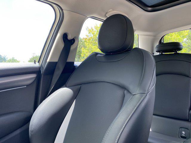 used 2022 MINI Hardtop car, priced at $25,988