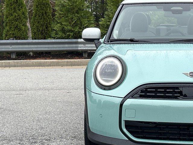 new 2025 MINI Hardtop car, priced at $33,195