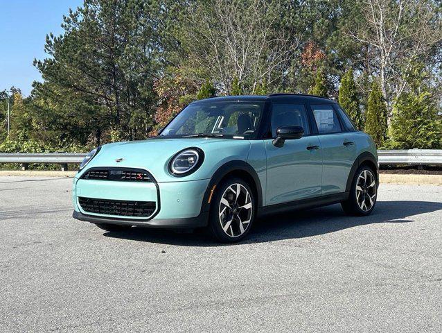 new 2025 MINI Hardtop car, priced at $37,995