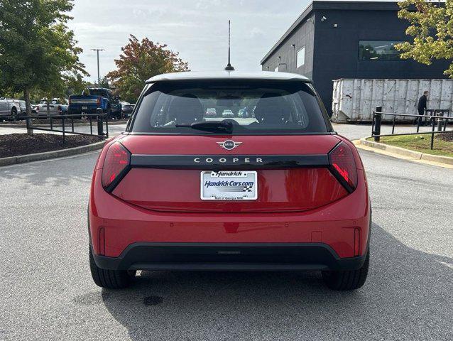 new 2025 MINI Hardtop car, priced at $32,420