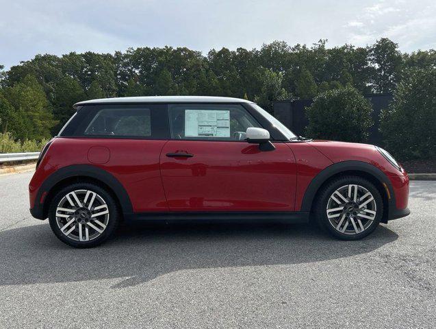 new 2025 MINI Hardtop car, priced at $32,420