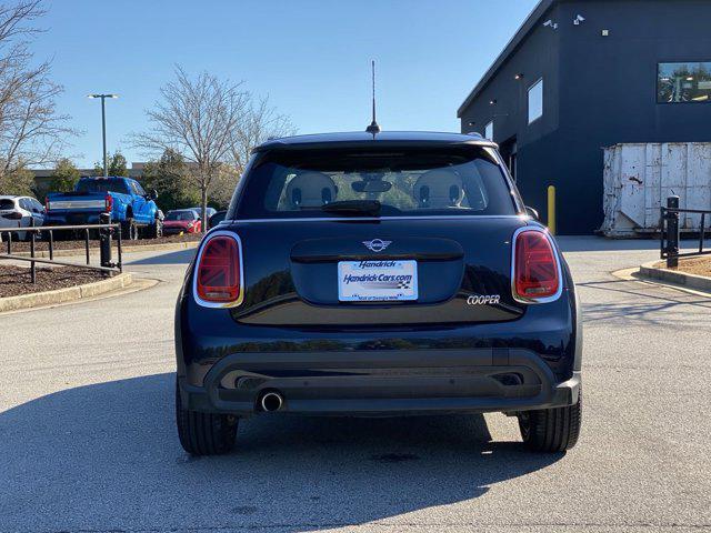 used 2022 MINI Hardtop car, priced at $21,000