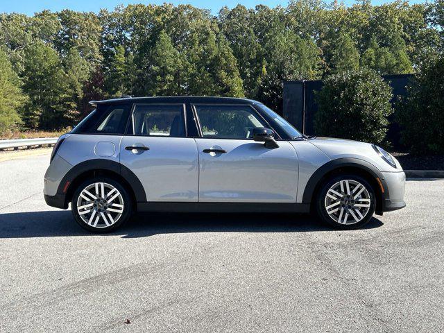 new 2025 MINI Hardtop car, priced at $38,295