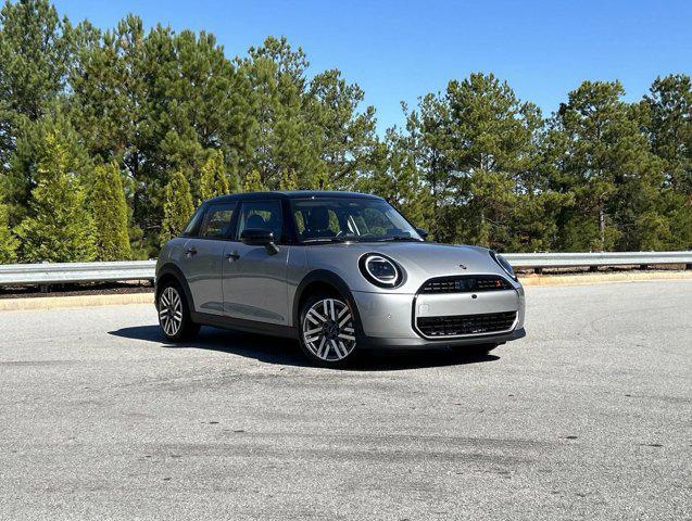 new 2025 MINI Hardtop car, priced at $38,295