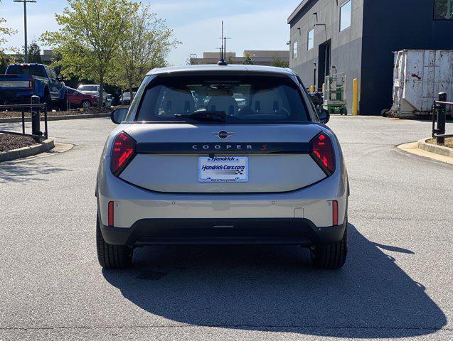 new 2025 MINI Hardtop car, priced at $39,810